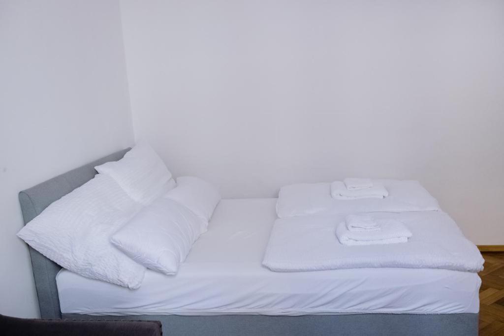 אראד ☆ Bulevard Apartments ☆ מראה חיצוני תמונה